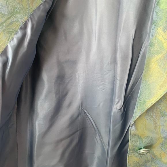 Gorgeous skirt suit. Jacket M skirt L - Picture 7 of 12